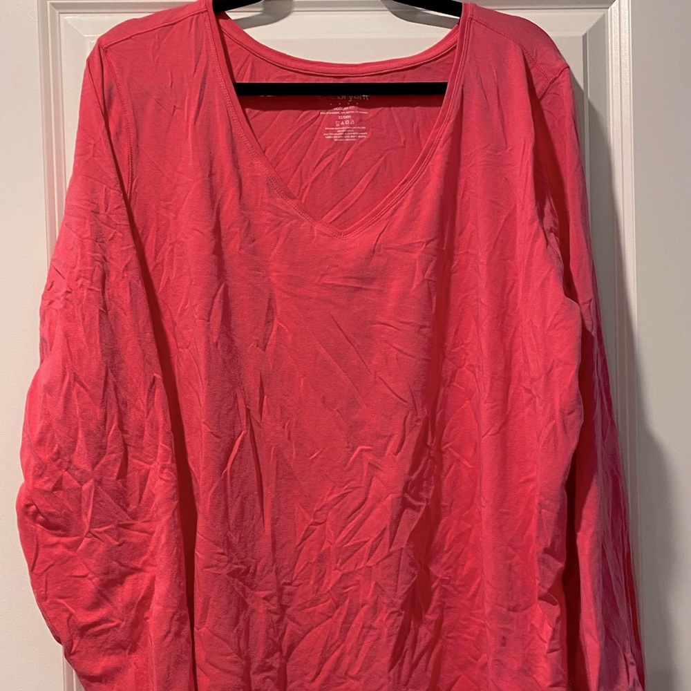 Lane Bryant 22/24 v neck long sleeve tee